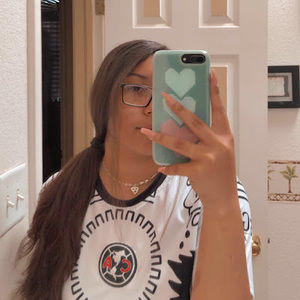 Meet your Posher, Zoe